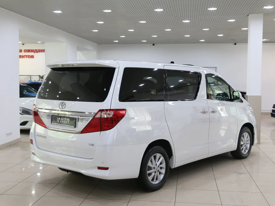 Тойота альфард 2014. Toyota Alphard 2014.