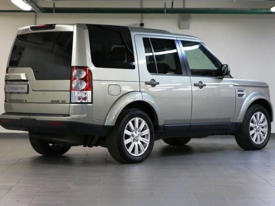 Channeling 2010. Land Rover Discovery 2010.