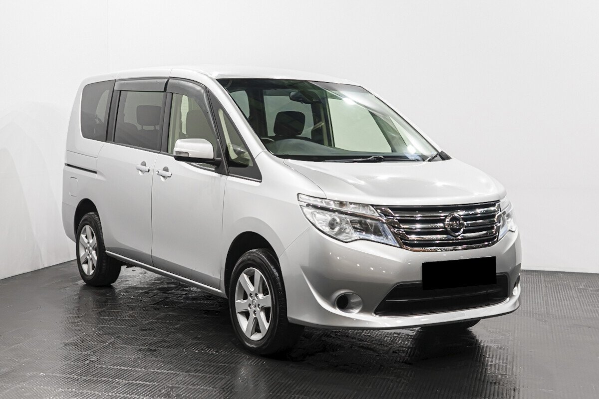 Ниссан серена 2015. Nissan Serena 2011. Nissan Serena 2015 год. Nissan Serena IV (c26). Ниссан Серена 2016 года.