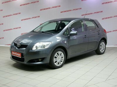 Каталог Toyota Auris в России. Купить в кредит