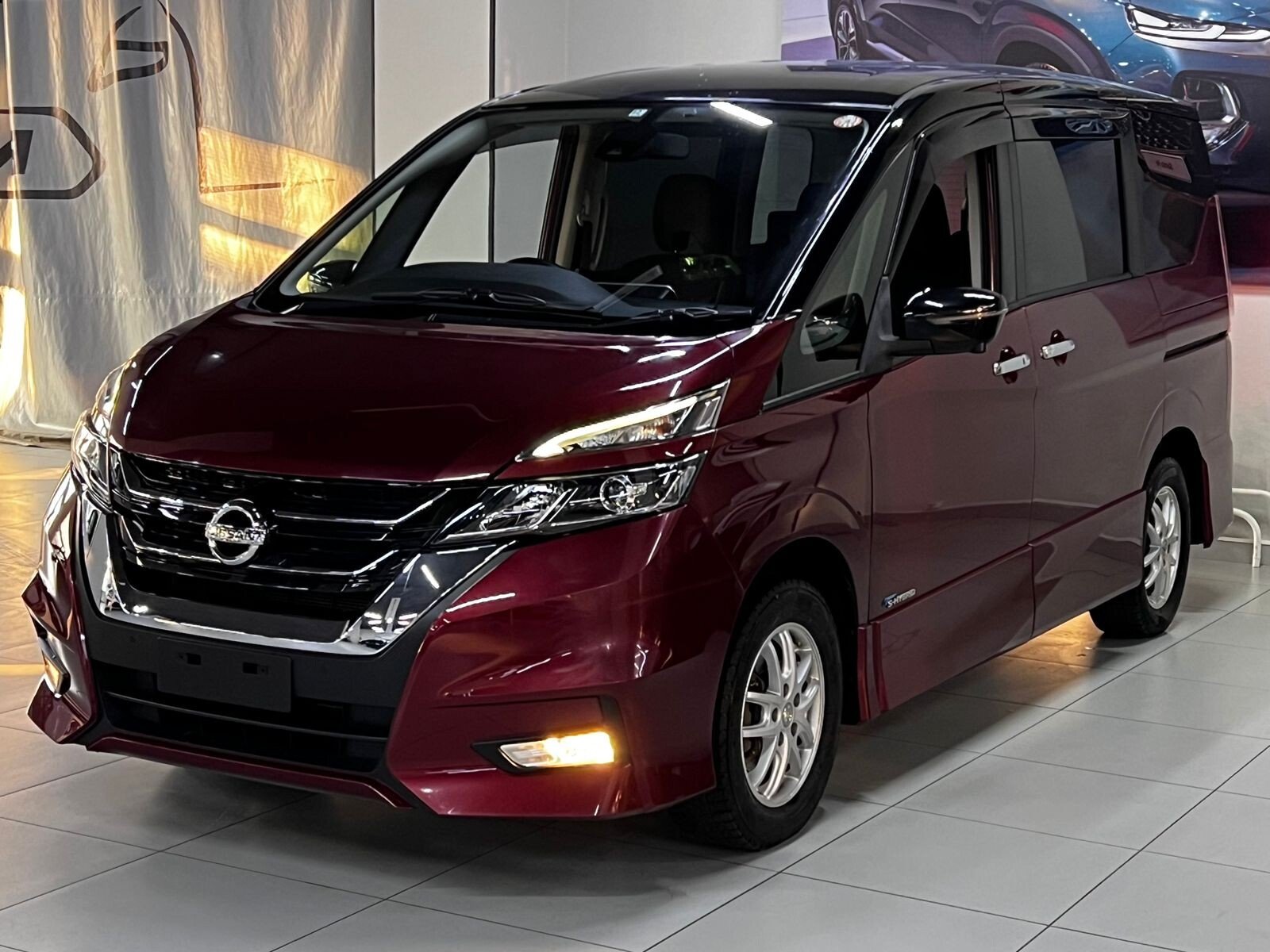 Ниссан серена 2016. Nissan Serena 2016. Ниссан Серена 2016 года. Serena 2016.