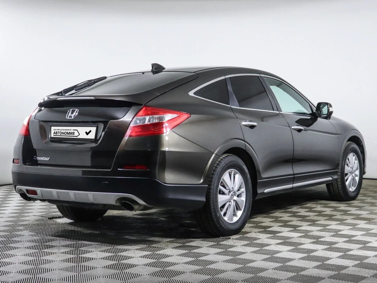 Honda Crosstour 2014. Хонда лифтбек Кросстур. Nissan Teana 2013. Хонда Кросстур Рестайлинг.