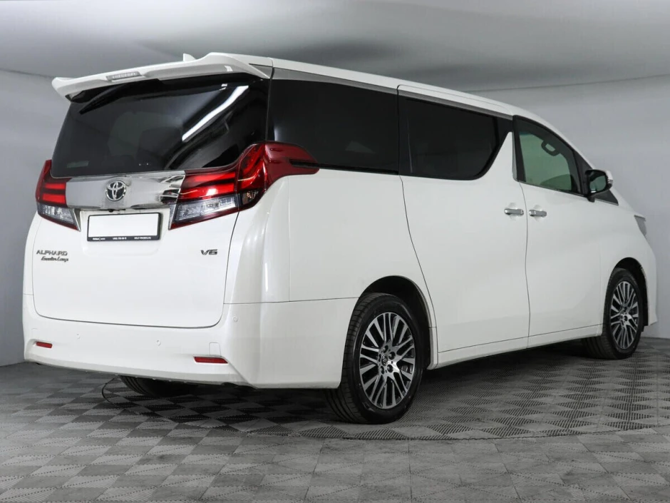 Toyota Alphard 2017. Тойота альфард 2017. Тойота альфард. Альфард 2017.