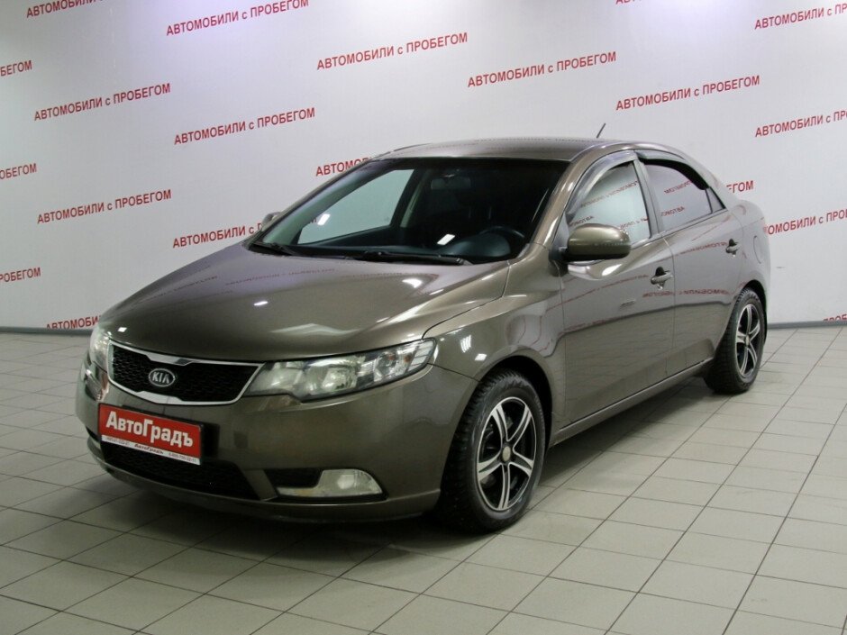 Авито машины иномарки. Kia Cerato 2011 года. Киа Церато 2011 1.6 автомат. Кия Церато универсал 2010. Киа Церато 2011 год бронза.