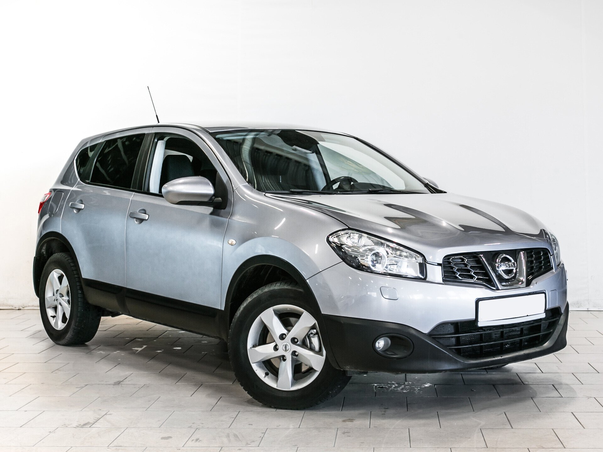 Чери центр пулково отзывы. Nissan Qashqai 2010. Nissan Qashqai 2013 — 2019 II. Nissan Qashqai 2013 — 2019 II серый. Nissan Qashqai 2013 — 2019 II синий.