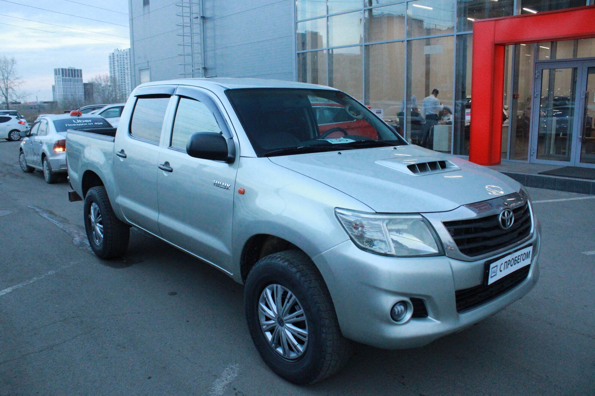 Купить Toyota Hilux 2.5d MT (144 л.с.) 4WD 2013 года в Красноярске |  Продажа Тойота Hilux за 1 299 000 руб. БУ в кредит в «Автосалон124»