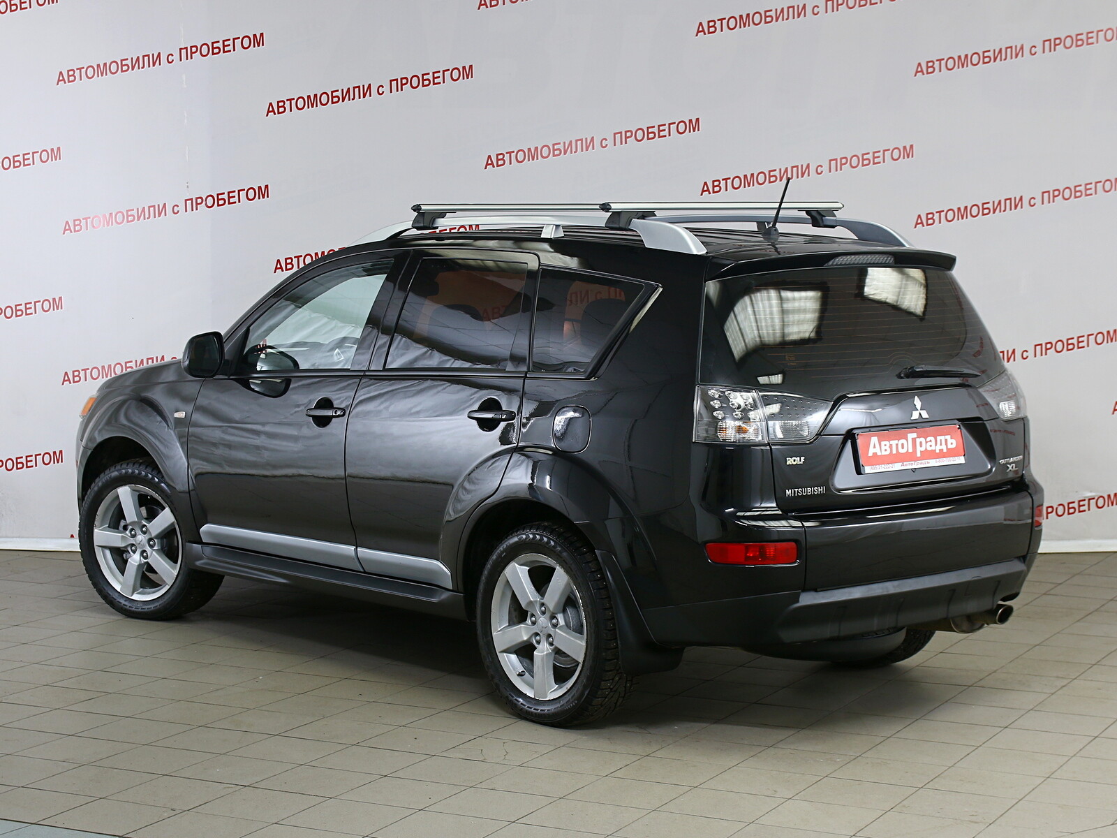 Купить Mitsubishi Outlander 2.4 CVT (170 л.с.) 4WD 2008 г. с пробегом 171  225 км. в Москве | Мицубиси Аутлендер за 639 000 руб., ID 57771 — CARRO