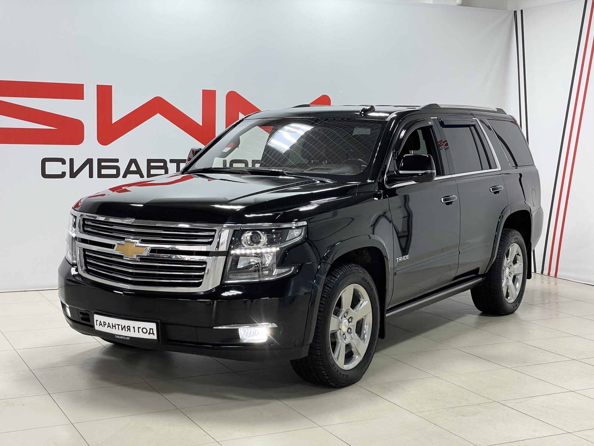 Купить Chevrolet Tahoe 6.2 AT (426 л.с.) 4WD 2017 г. с пробегом 47 799 км.  в Новосибирске | Шевроле Tahoe за 2 749 000 руб., ID 676548 — CARRO