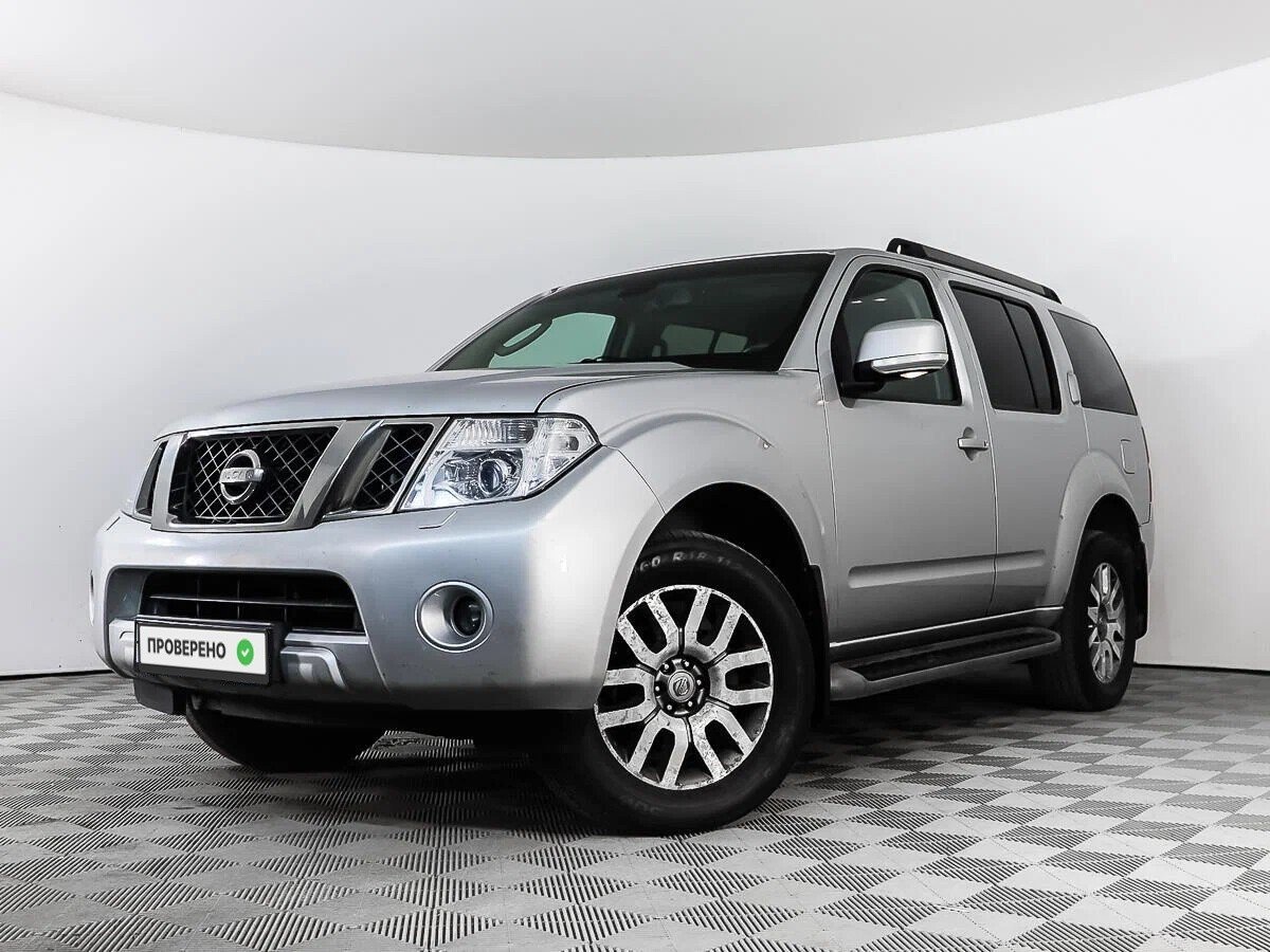 Ниссан патфайндер 2011 год. Nissan Pathfinder 2011. Nissan Pathfinder 2011 года