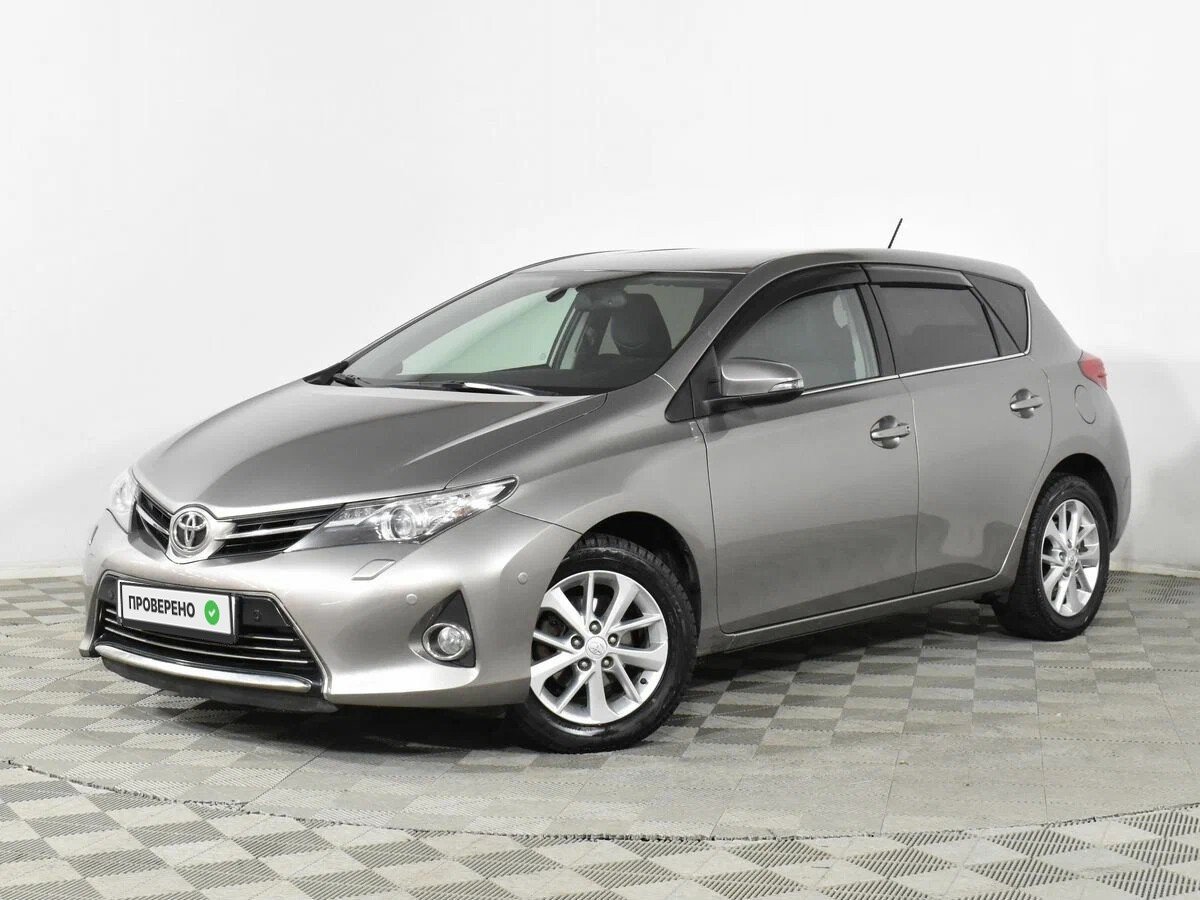 Toyota Auris 2013