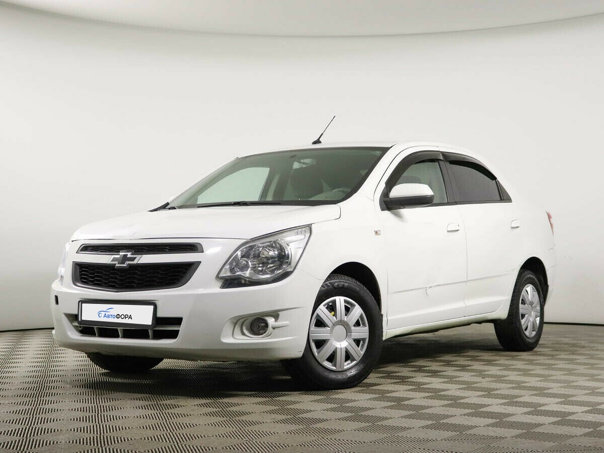 Купить Chevrolet Cobalt 1.5 MT (105 л.с.) 2014 г. с пробегом 98 000 км. в  Сургуте | Шевроле Кобальт за 221 000 руб., ID 399518 — CARRO