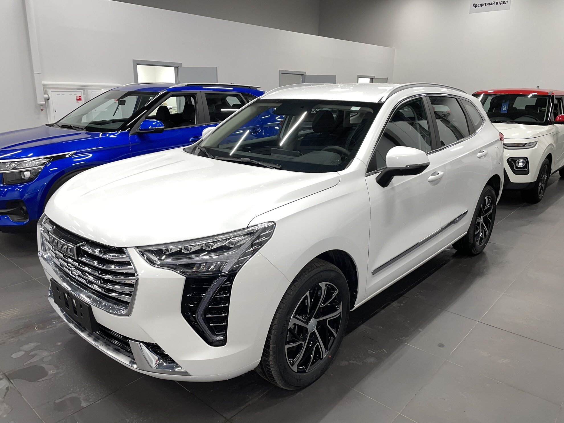 Купить Haval Jolion 1.5 AMT (150 л.с.) 4WD 2021 года в Красноярске |  Продажа Haval Jolion за 1 177 000 руб. БУ в кредит в «Автосалон124»