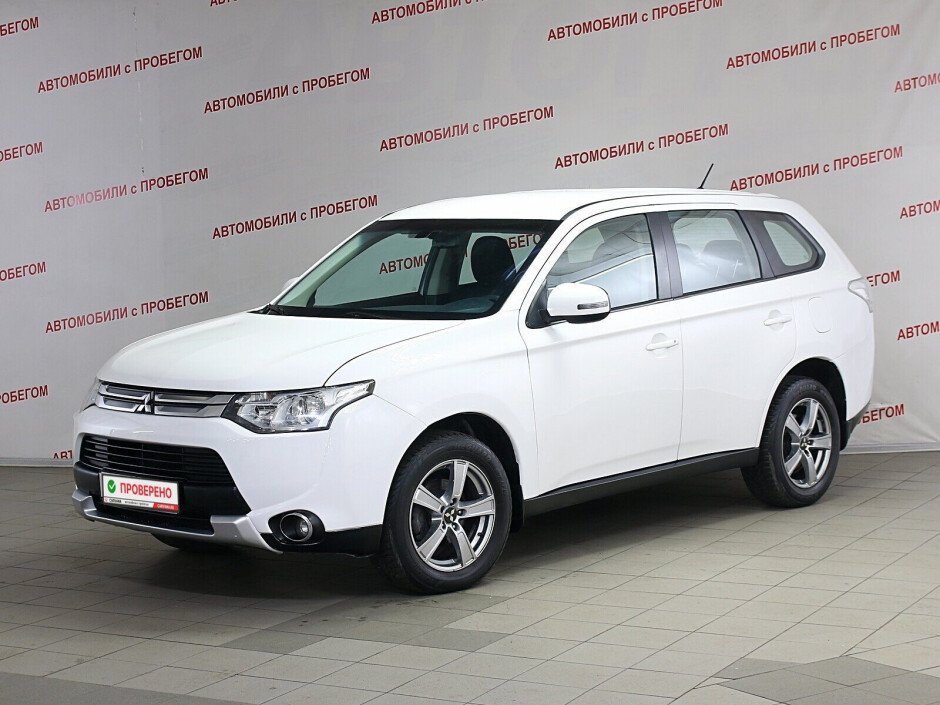 Митсубиси аутлендер 2014 2.0. Outlander 2.0 CVT. Mitsubishi Outlander 2014 года. Аутлендер III Рестайлинг 2.0 4wd CVT (146 Л.С.) Б/У серебристый. Митсубиси Аутлендер 2.0 CVT отзывы владельцев.