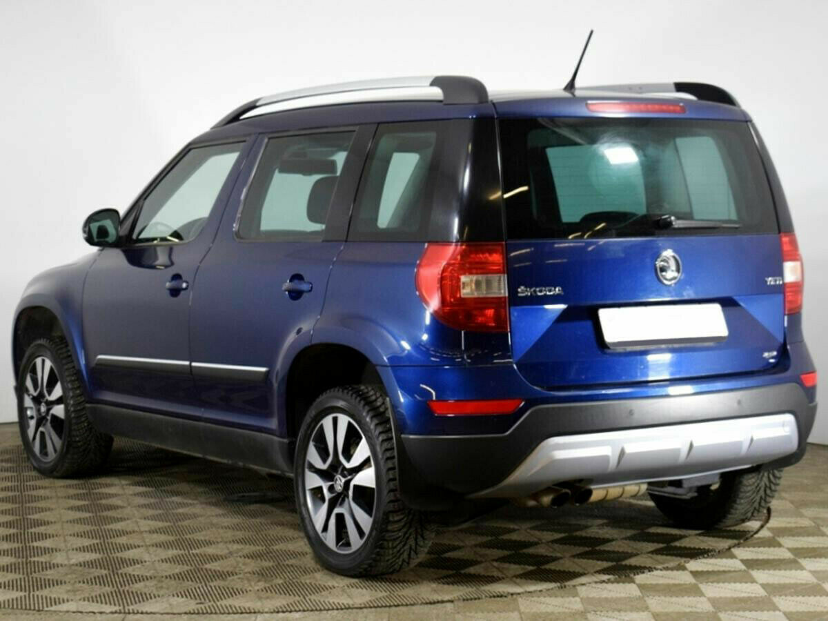 Ети 1.8. Skoda Yeti 2015. Skoda Yeti 1.8 2016. Шкода Йети 2015г. Шкода Йети синяя.