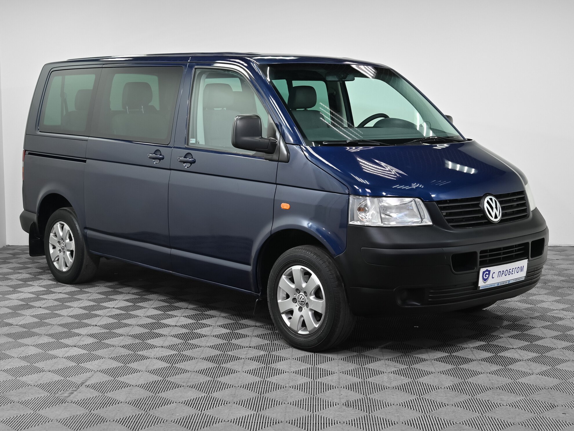 Купить Volkswagen Transporter 2009 года в в Москве: объявление №606681  автосалона Genzes | OTZIV-AVTO