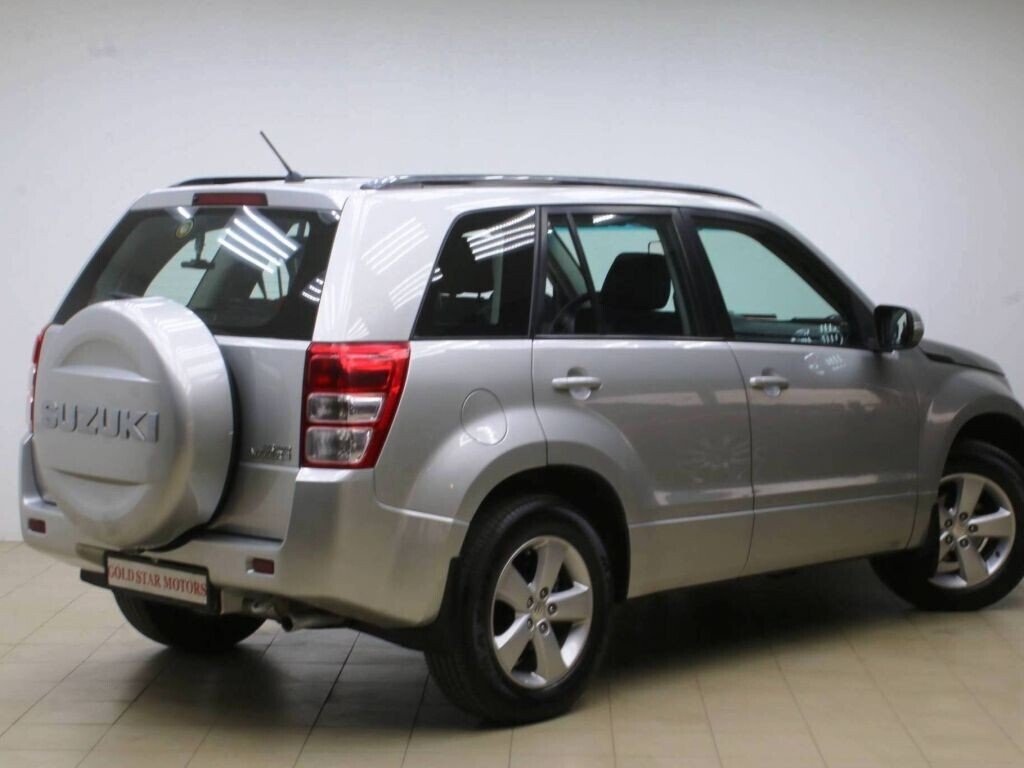 Купить Suzuki Grand Vitara 2.4 АКПП, 2008 года, 174 000 км в автосалоне  Gold Star в Москве (227605) - АвтоОтзовик