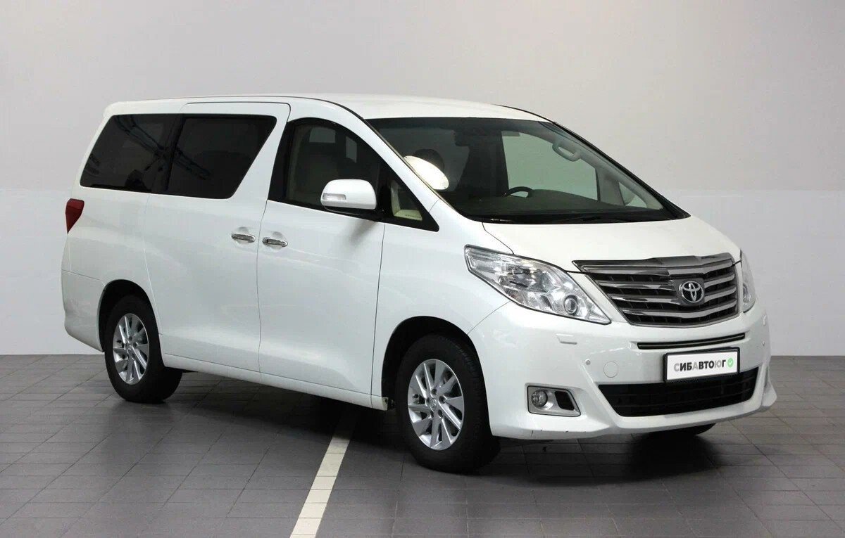 Toyota Alphard II.