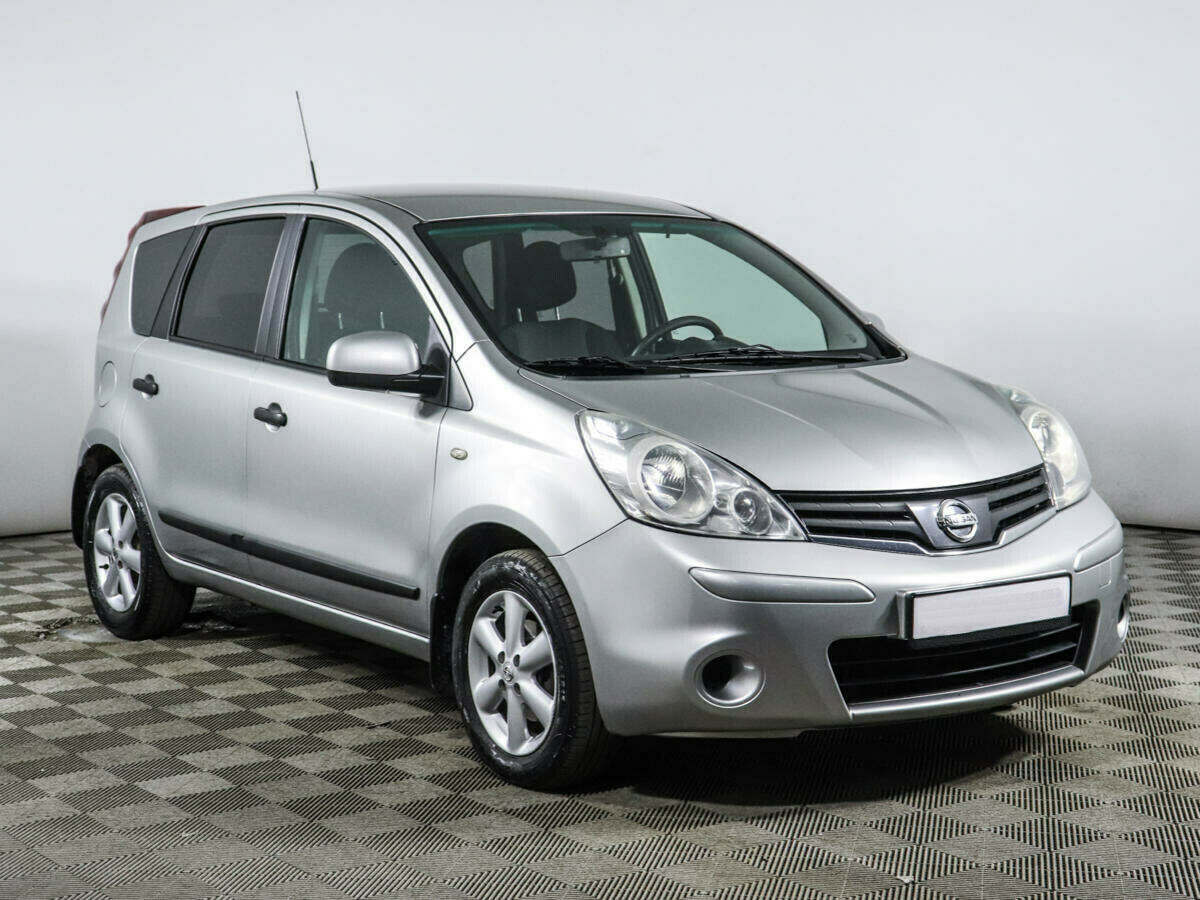 Nissan note автомат. Nissan Note 2013. Ниссан ноут 1. Ниссан ноут 2013. Nissan Note 2011 1.6.