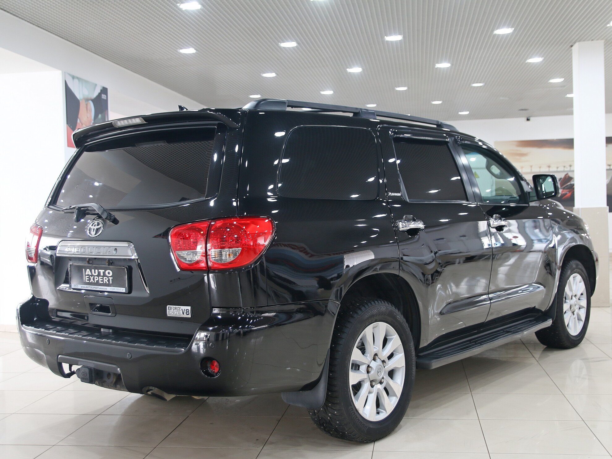 Toyota sequoia 5.7