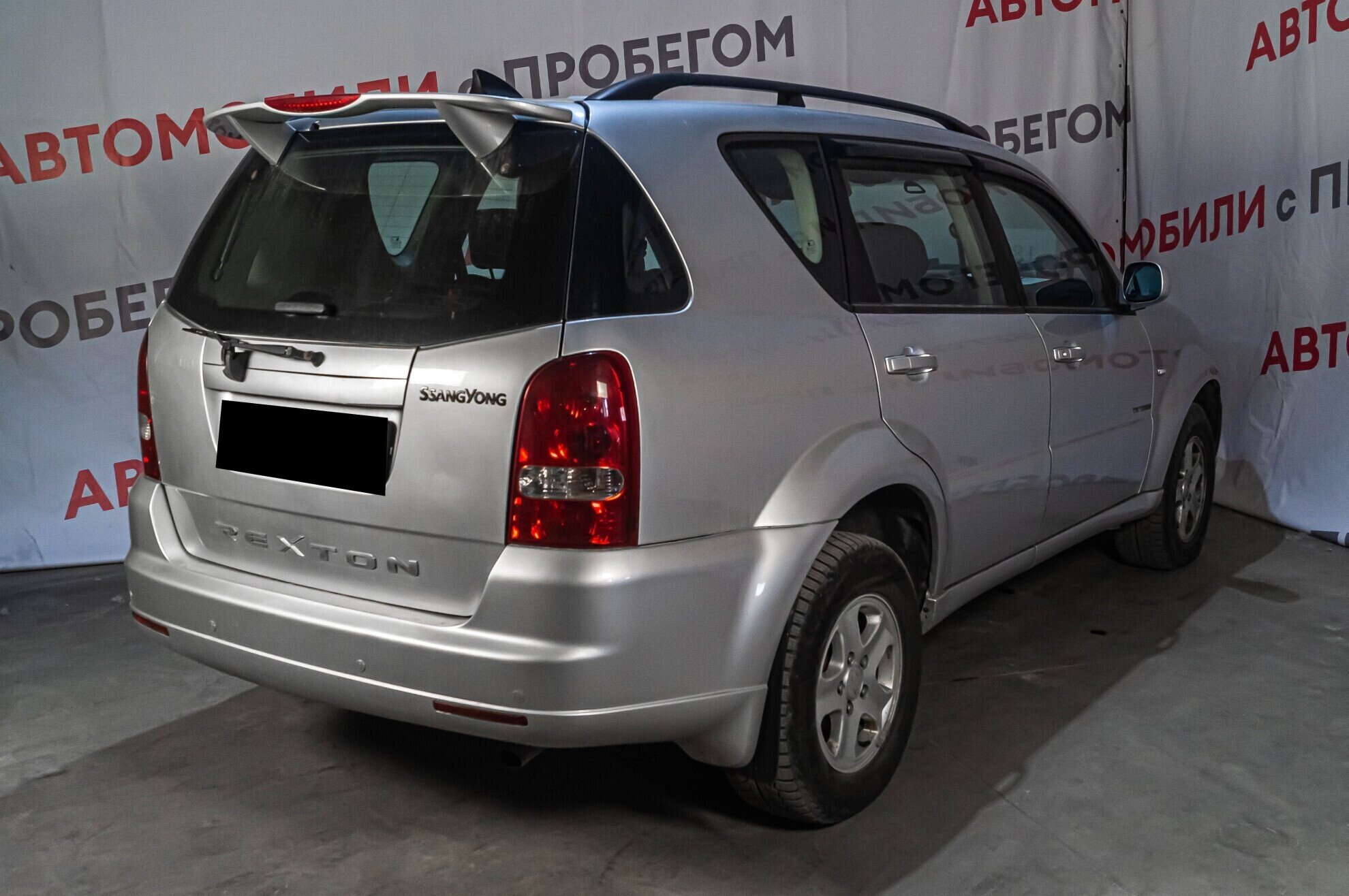 Купить SsangYong Rexton 2.7d MT (163 л.с.) 4WD 2011 года в Красноярске |  Продажа Саньенг Рекстон за 629 000 руб. БУ в кредит в «Автосалон124»