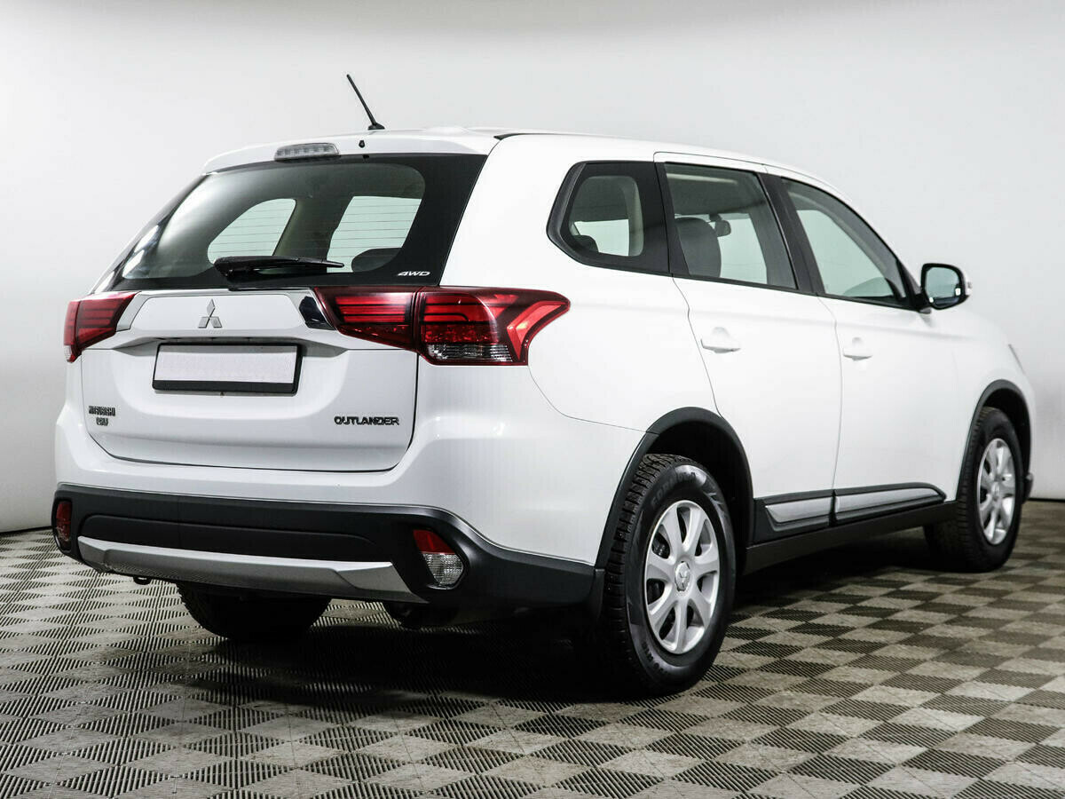 Митсубиси аутлендер 2015г. Mitsubishi Outlander 2015. Mitsubishi Outlander белый 2015. Mitsubishi Outlander 4wd.